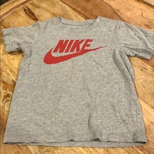 Nike Boys Tee -Size 7